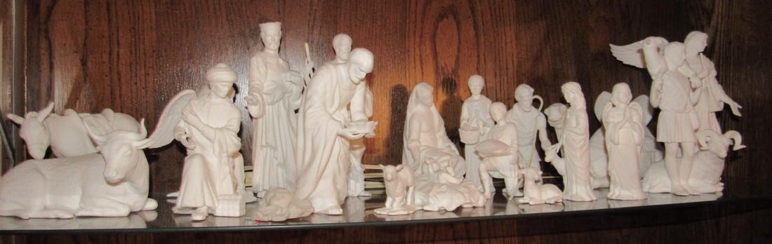 20 Lenox Nativity Figurines (1 of 5)