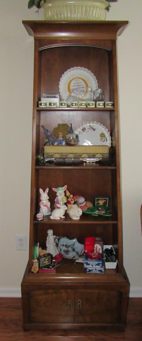 Curio Shelf / Cabinet (1 of 2)