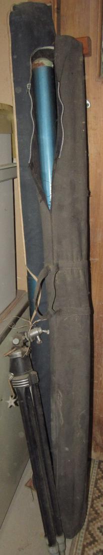 Star D Conquest Tripod & Projector Screens (1 of 3)