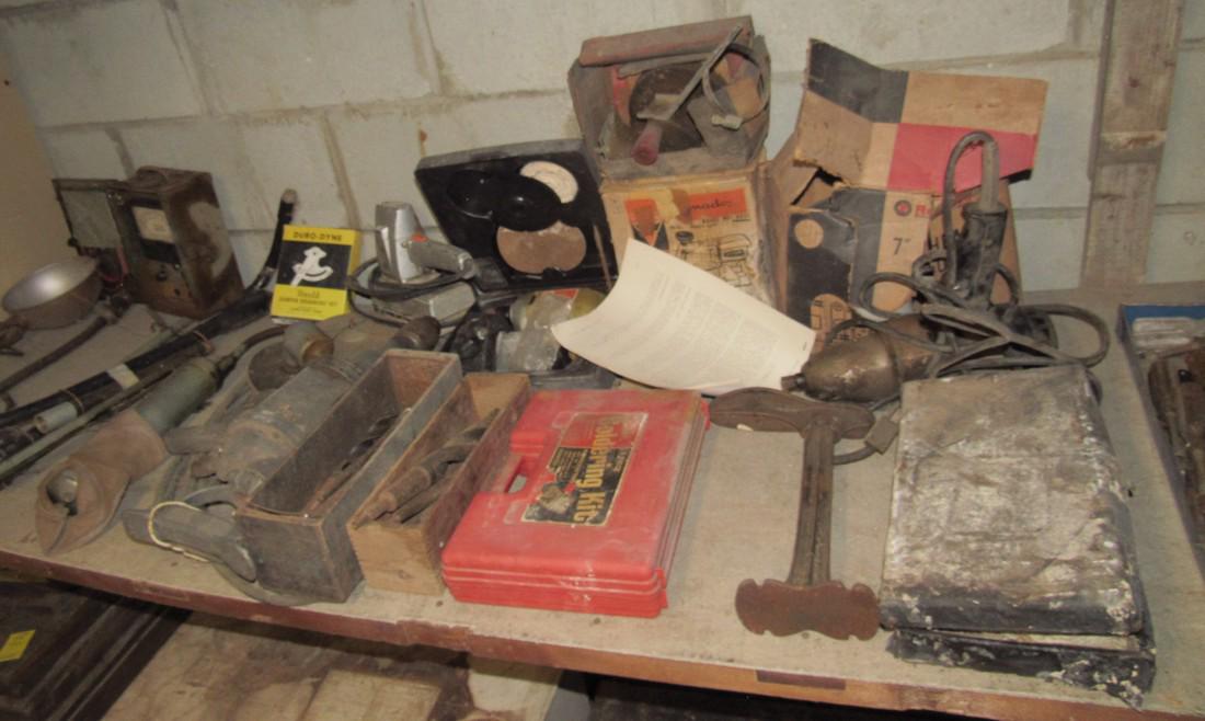 Drills Bit Sanders Industrial Lamp Grease Guns (1 of 4)