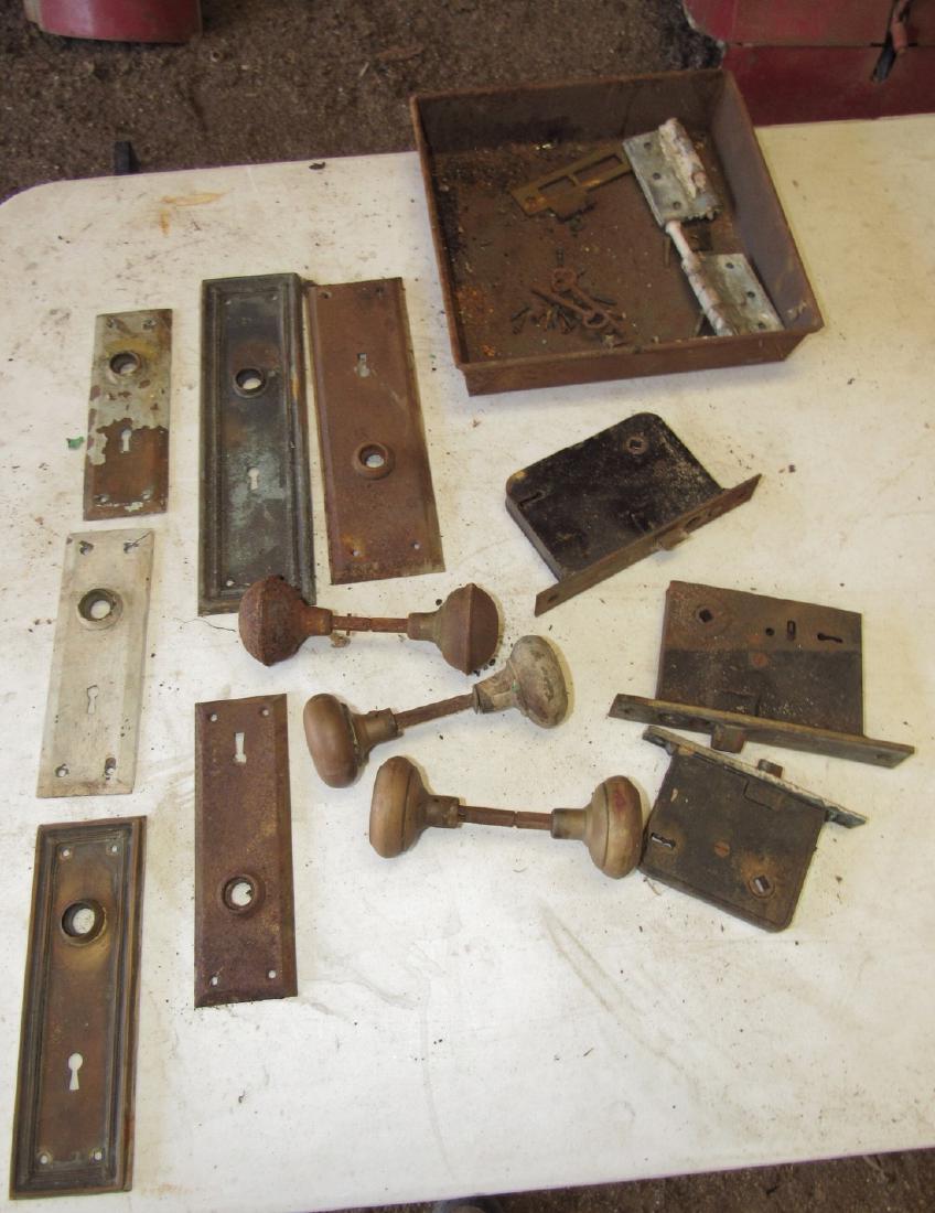 Door Locks Knobs Plates Skeleton Keys (1 of 4)