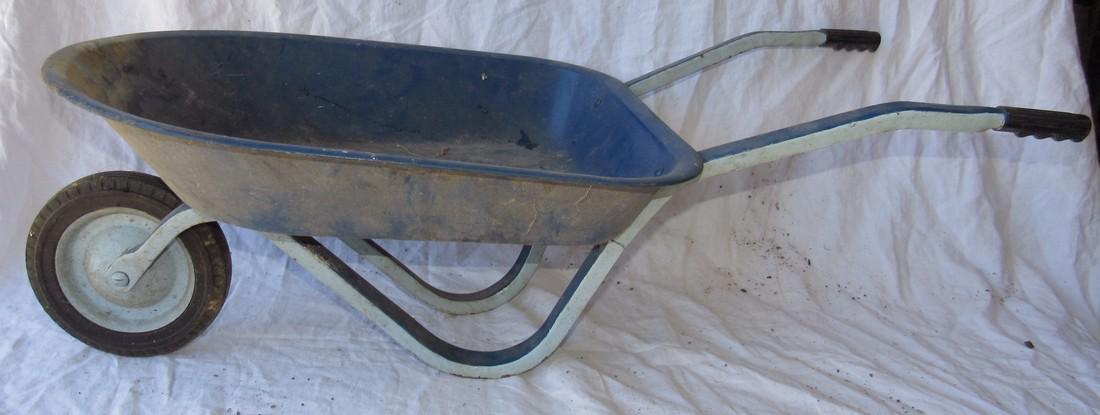 Radio Line Childs Wheel Barrow (1 of 3)