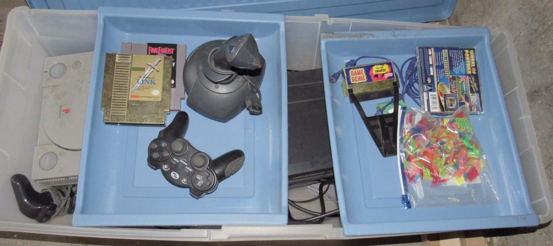 Sony Plation Nintendo Controls & Games: Getting all pictured in untested condition