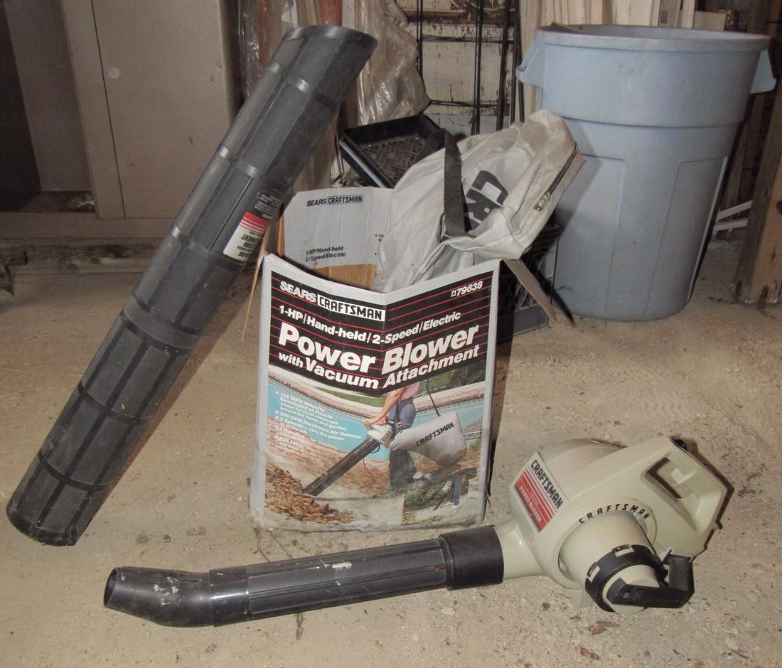 Craftsman Electric Blower Vac (1 of 2)