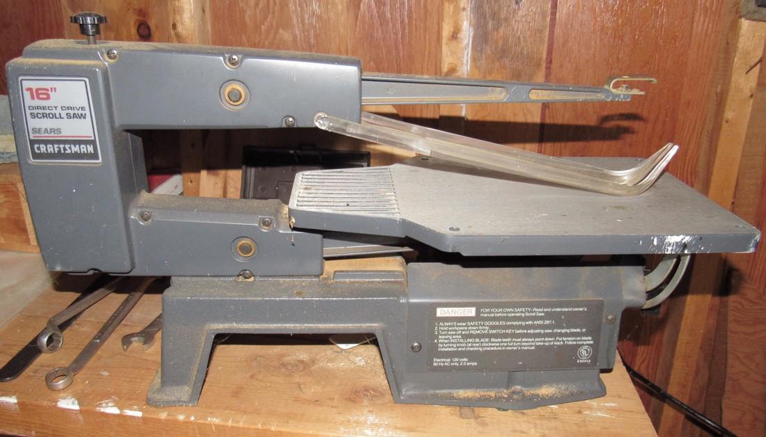 Craftsman 16" Scroll Saw (1 of 2)