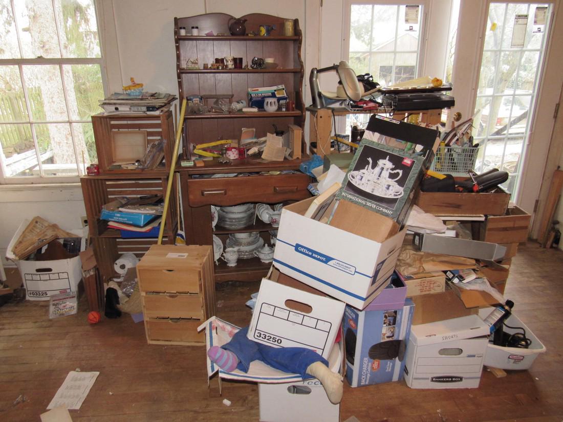 Partial Room Contents China Tools & Misc (1 of 8)