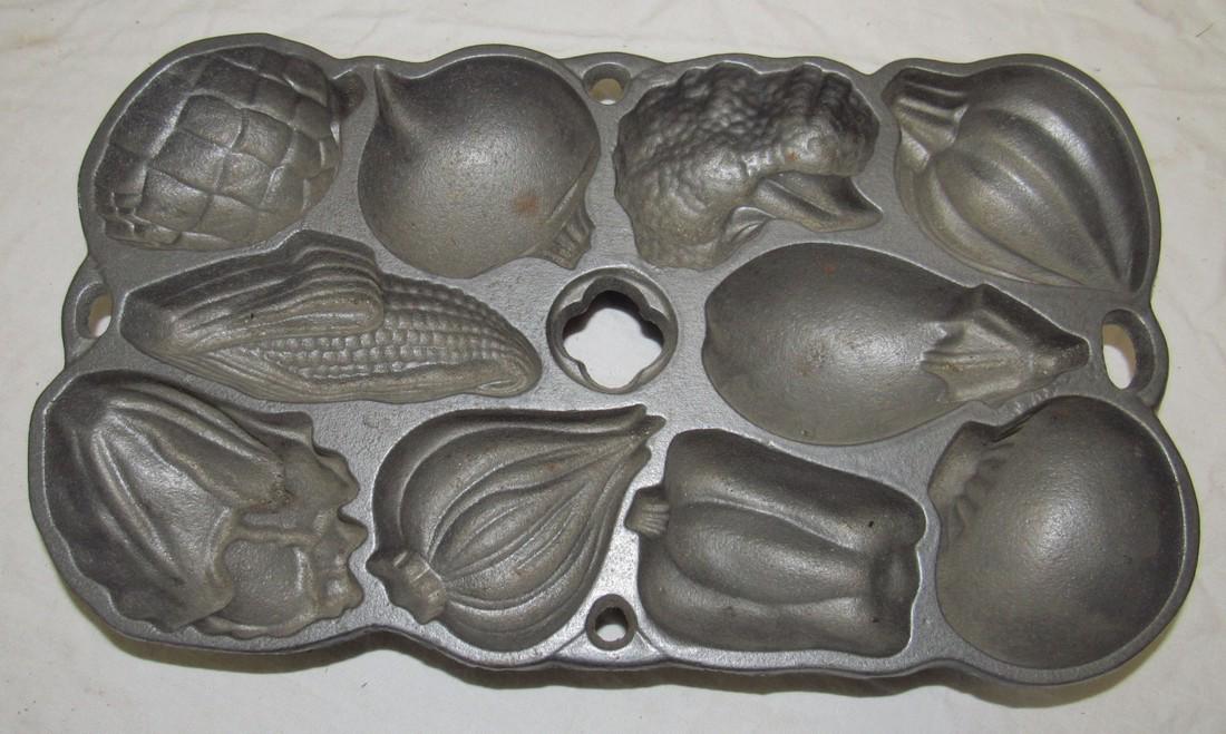 Cast Iron Mold (1 of 2)