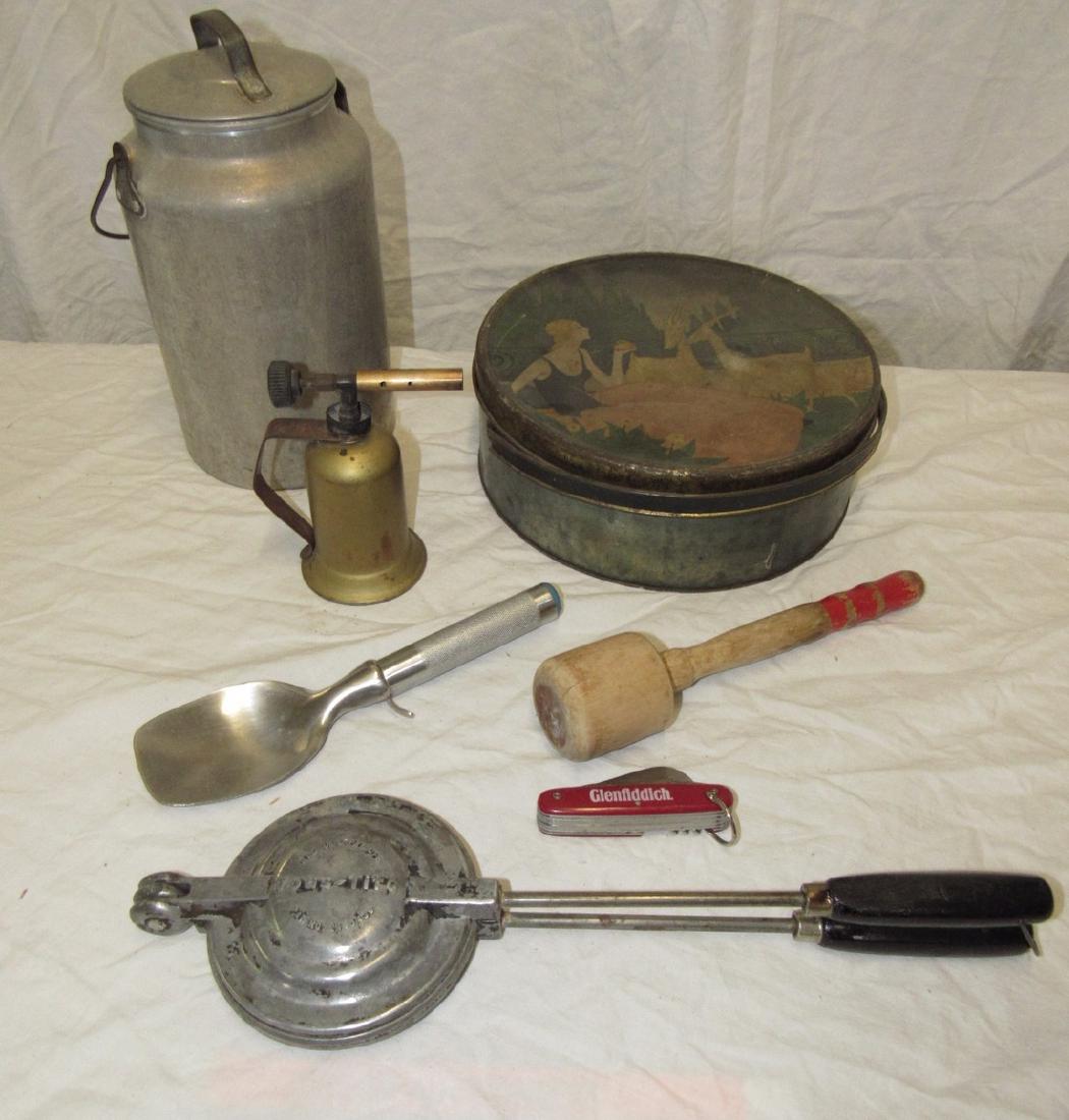 Cream Can Ice Cream Scoop Torch Tin Pocket Knife (1 of 4)