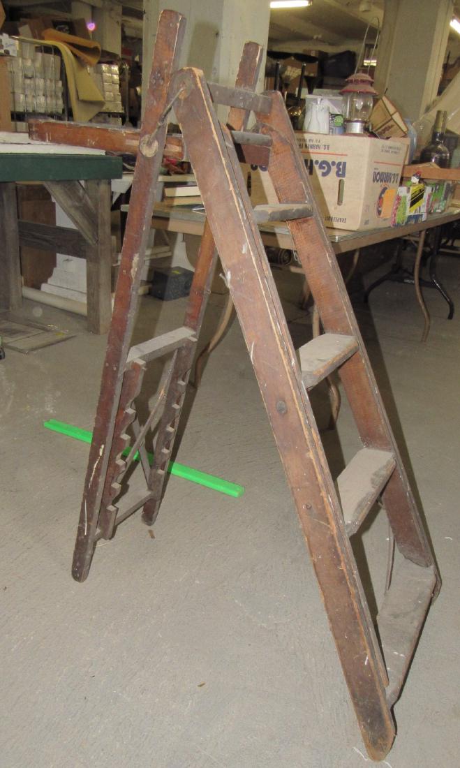 Wooden Step Ladder / Wash Tub Stand (1 of 4)