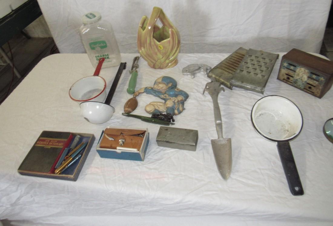 Kitchenware Football Wall Plaques Pen Pencil Ladle Misc: Getting all pictured
