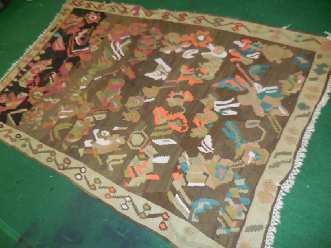 Aztec Area Rug: approx 6' x 9'
