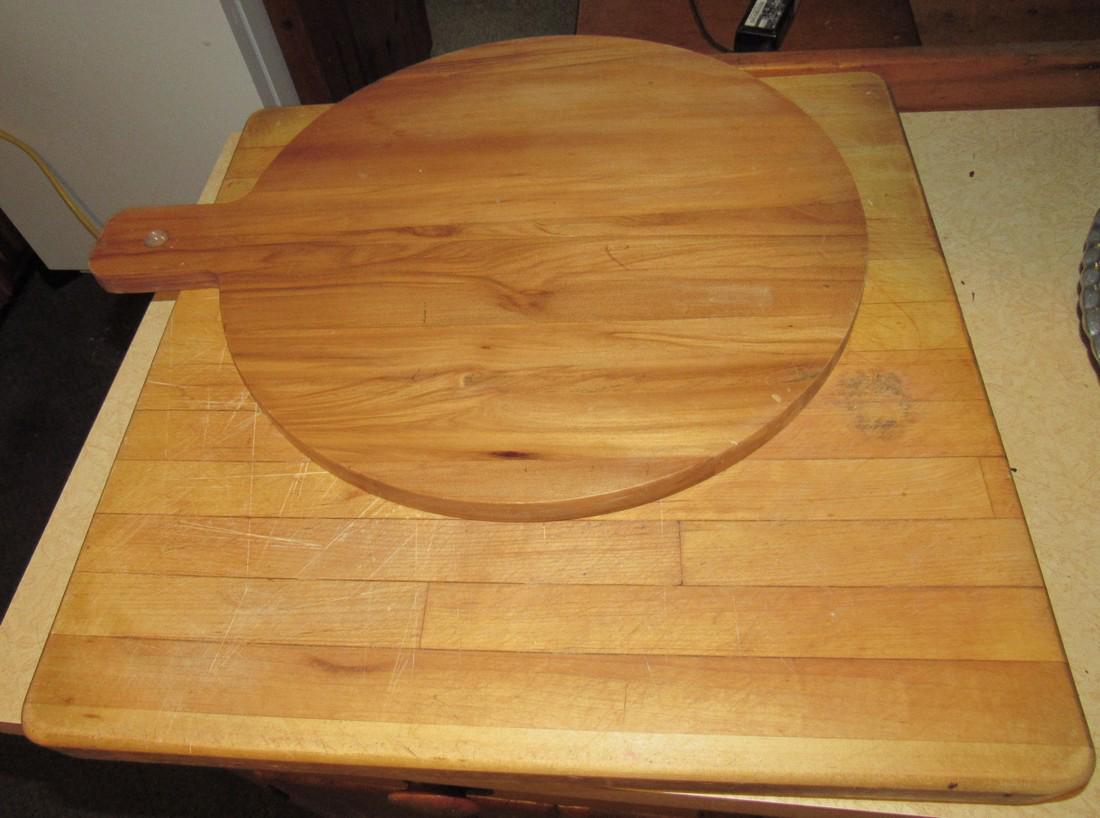 2 Cutting Boards (1 of 1)