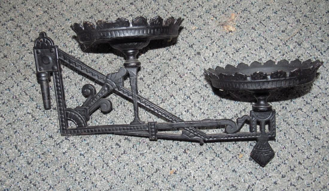 Cast Iron Oil Lamp Wall Bracket (1 of 2)