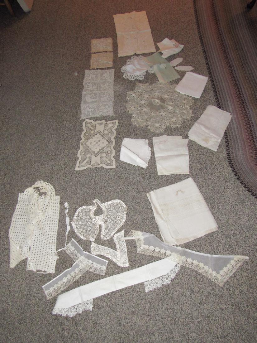 Linens Doilies Table Clothes (1 of 5)