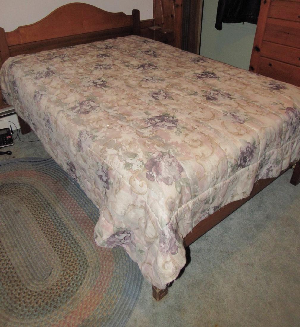 Bed: Approx. 54 1/2" x 78"