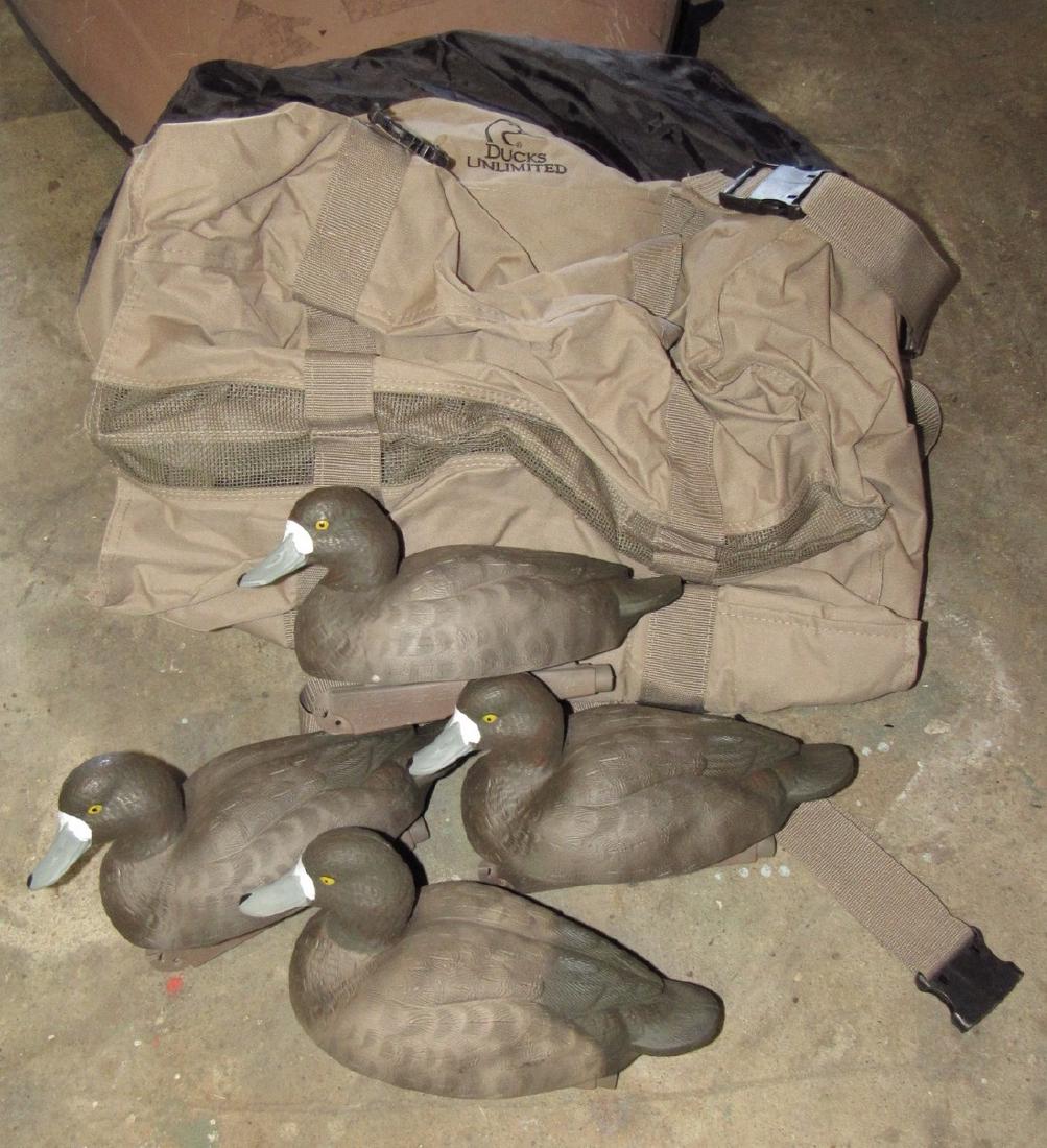 4 Blue Bill Hens & Ducks Unlimited Decoy Bag (1 of 2)