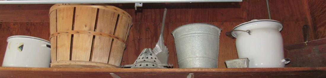 Agateware Basket Coal Scoop Small Loaf Pan: Getting all pictured