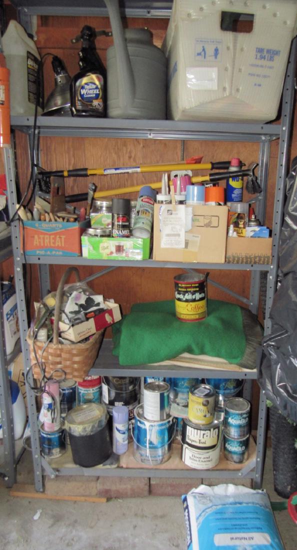 Shelf Lot and Contents (1 of 4)