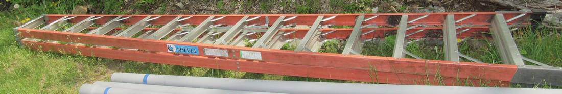 Titan 14' Fiberglass 4014 Step Ladder: Does not include pipe in picture.