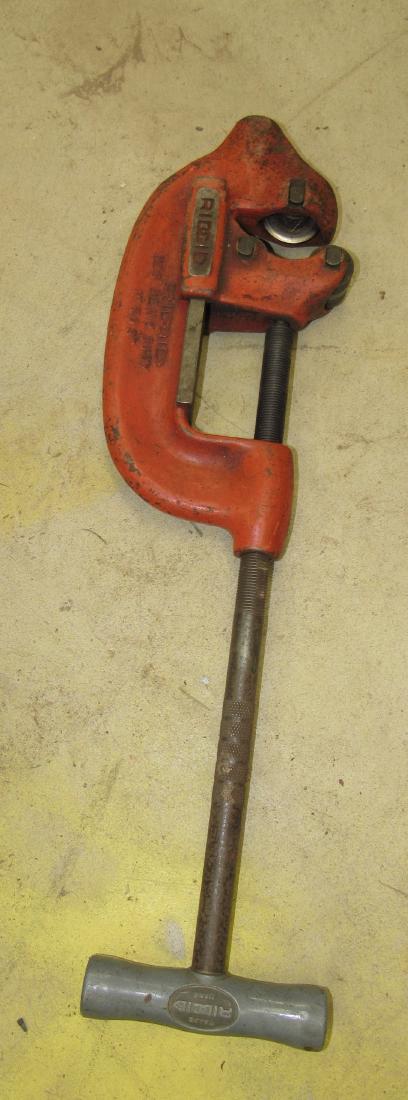 Rigid No.3  Pipe / Tubing Cutter (1 of 2)