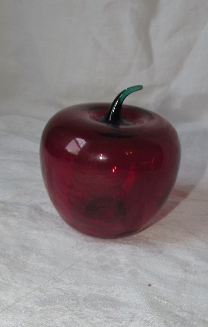 Richard Blenko Art Glass Apple Paperweight 4" tall (1 of 3)