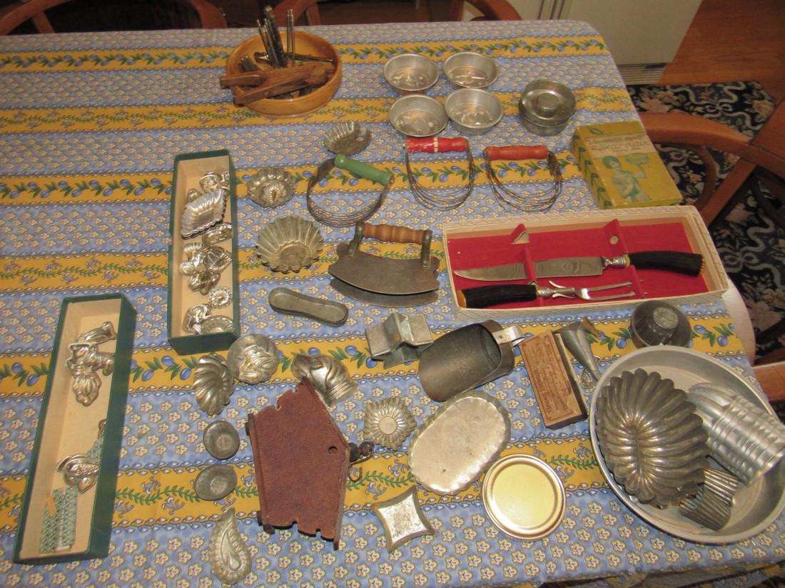 Molds Choppers Cutlery Brasss Squirrel Nut Cracker (1 of 9)