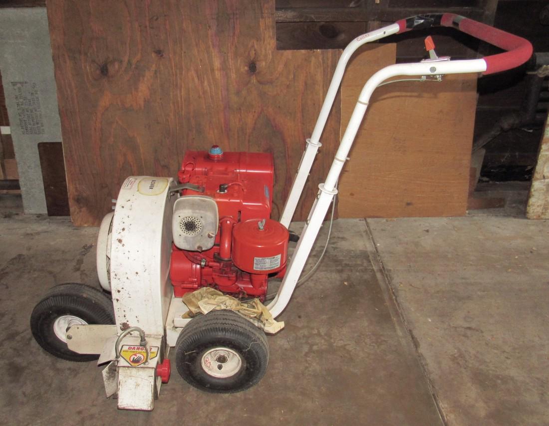 Little Wonder Leaf Blower w/ Briggs & Stratton 11hp