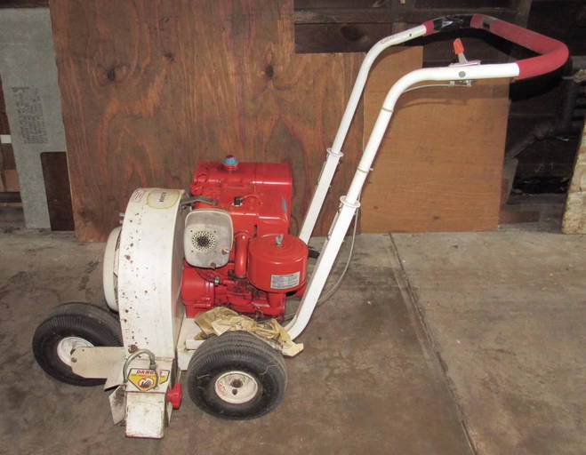 Little Wonder Leaf Blower W/ Briggs & Stratton 11hp