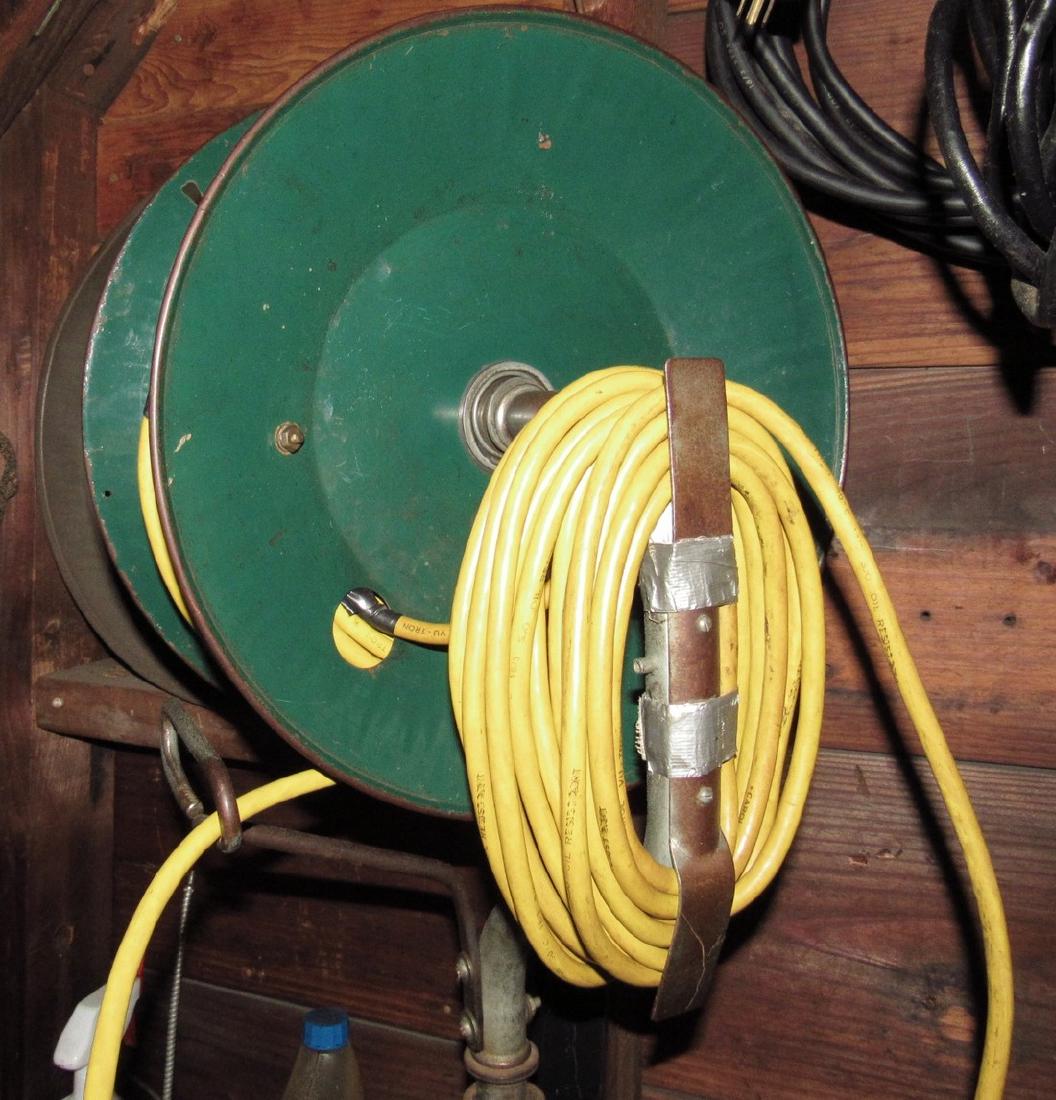 Extension Cord Reel (1 of 2)