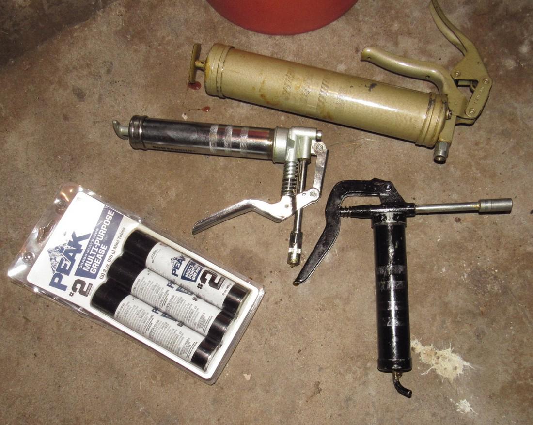 Grease Guns & Grease (1 of 2)