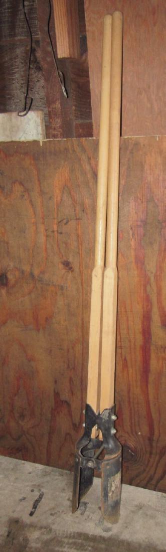 Post Hole Digger (1 of 1)