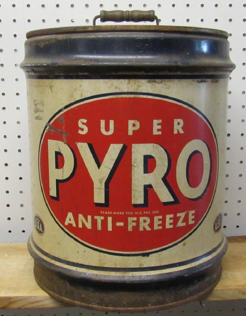Pyro Super Anti-Freeze 5 Gallon Can (1 of 4)