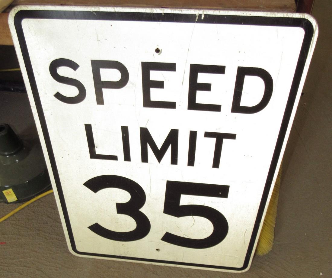 Aluminum 35 MPH Speed Limit Street Sign (1 of 1)