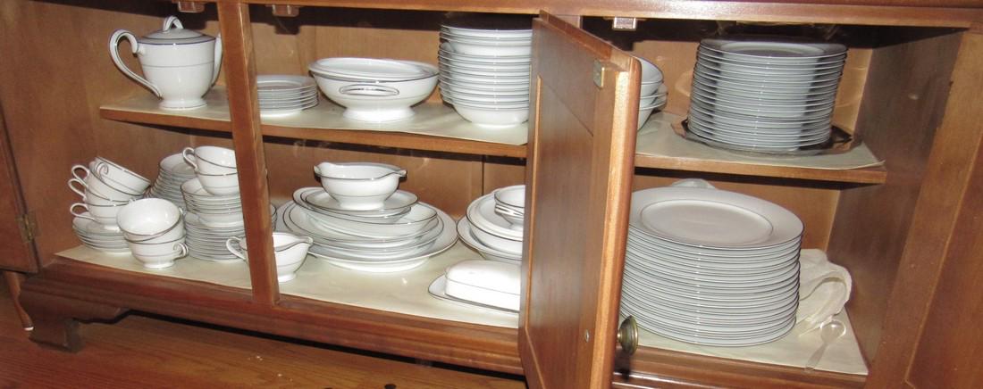 Large Lot of Noritake China Enoy Dinner Ware (1 of 4)