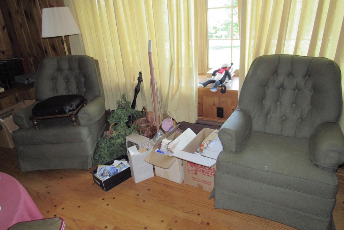 Partial Room Contents Chairs Ethan Allen Hassock Floor (1 of 8)