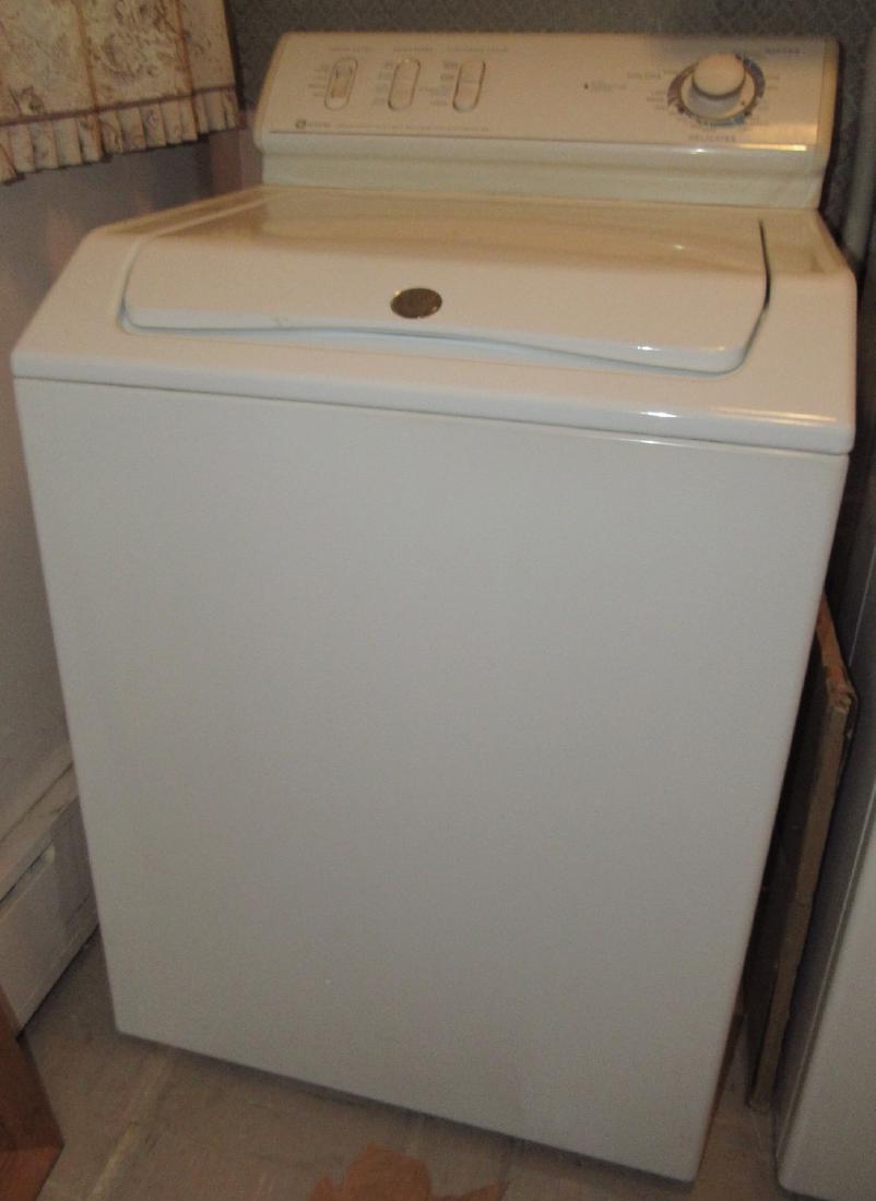 Maytag Oversize Capacity Plus Washer (1 of 2)