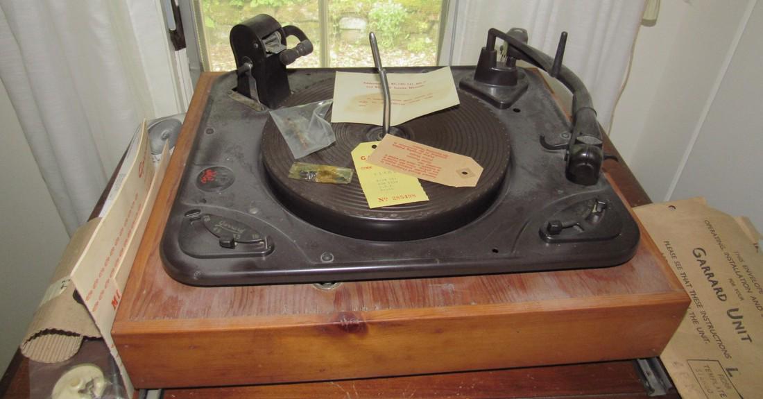 Garrard RC 88/4 Turntable Record Player (1 of 6)
