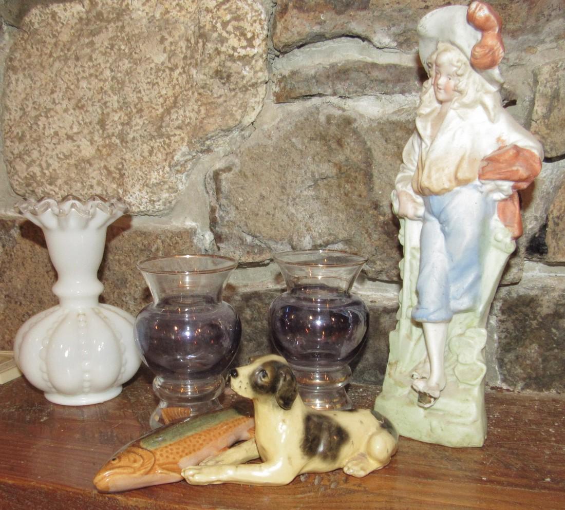 Bisque Figure Carlton Studios Dog Fenton Vase (1 of 3)