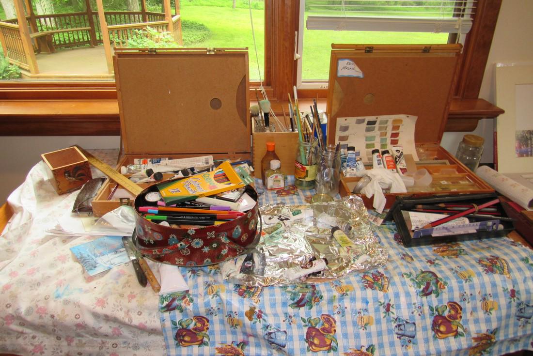 Art Supplies Card Table 3 Drawer Chest (1 of 10)