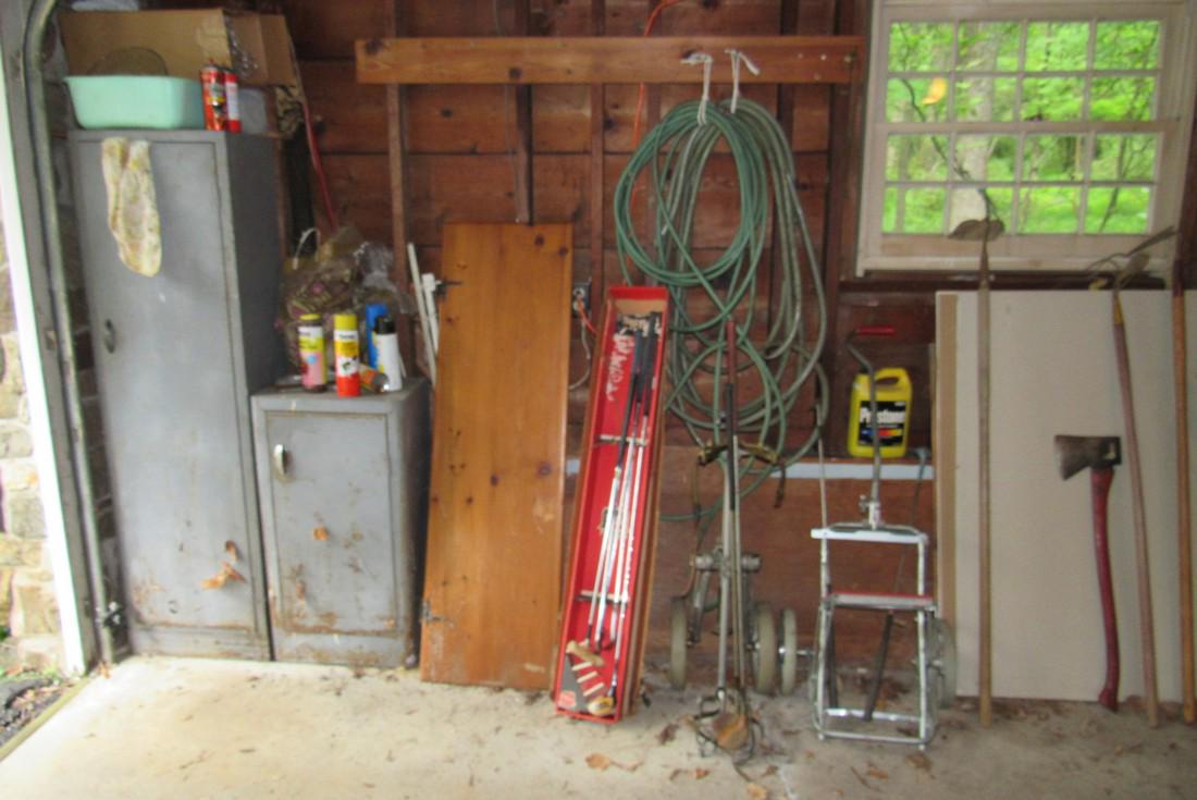 Left Side Wall Contents Pennzoil Wheel Bearing (1 of 7)