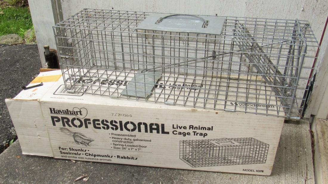 24" x 7" x 7" Havahart Trap Animal Cage (1 of 1)
