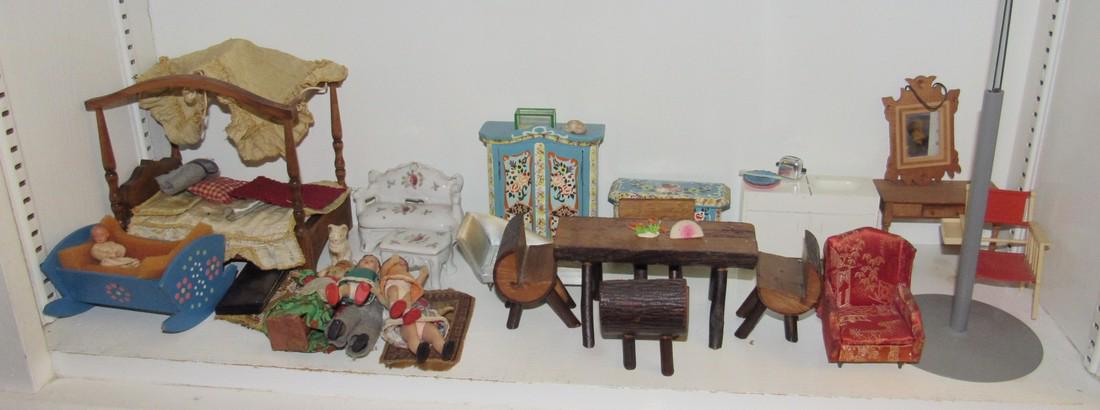 Doll House Wardrobe Sink Log Table Furniture (1 of 4)