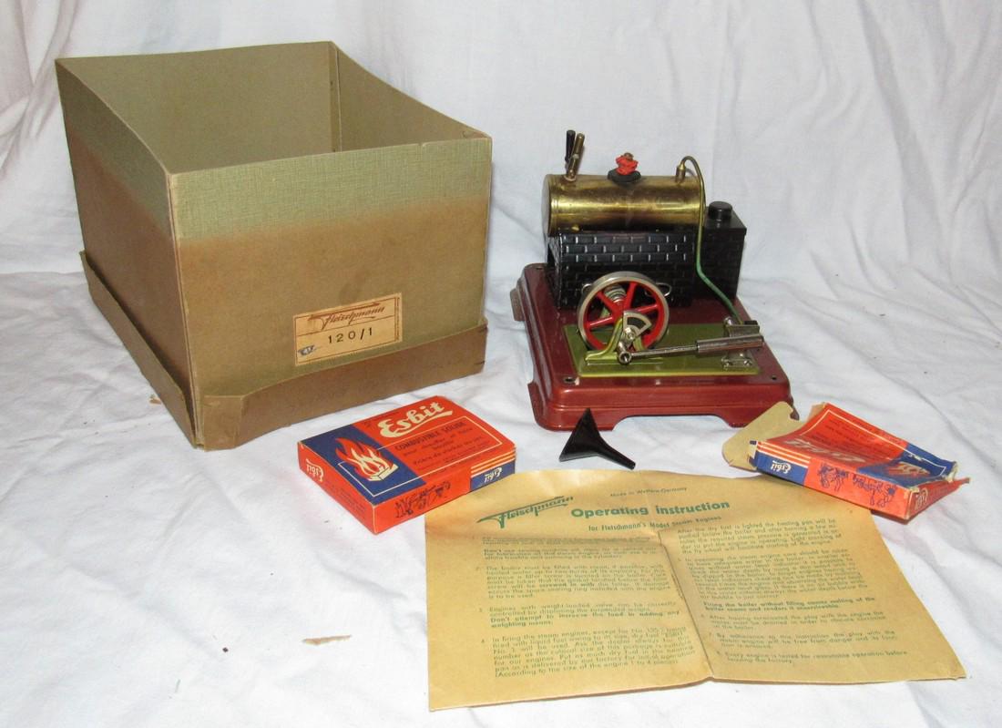 Fleischmann 120/1 Steam Engine Toy (1 of 9)