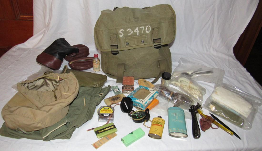 US Army Backpack Lensatic Compass Razor & Misc (1 of 5)