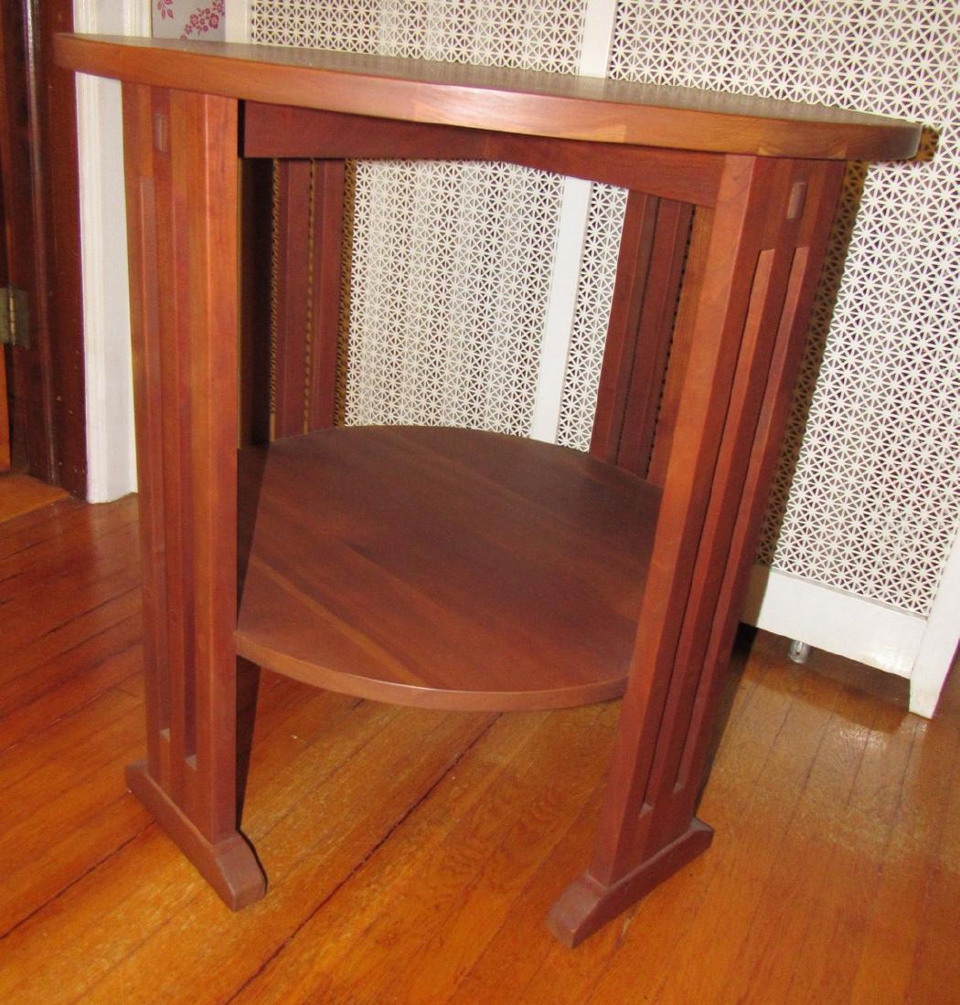 Stickley #703 Round Plant Stand Lamp Table (1 of 3)