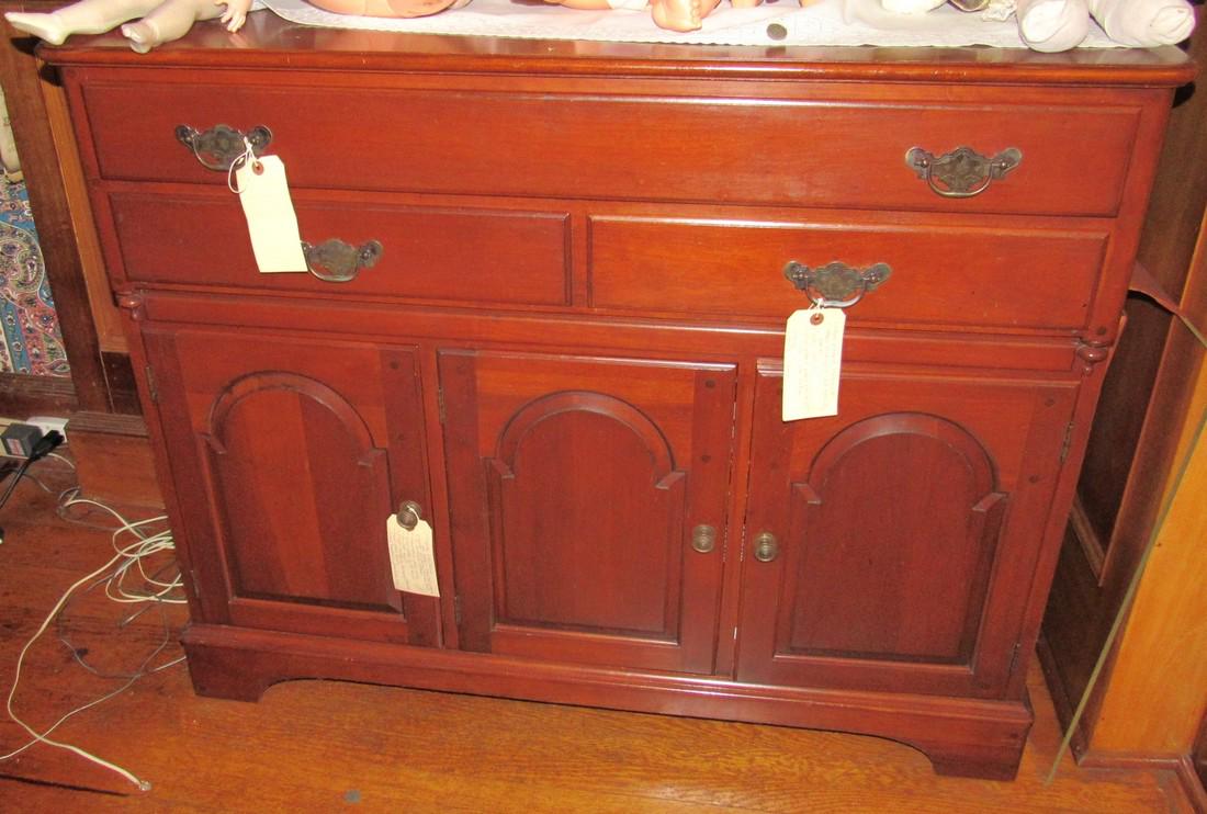 Pennsylvania House Server & Hutch (1 of 5)