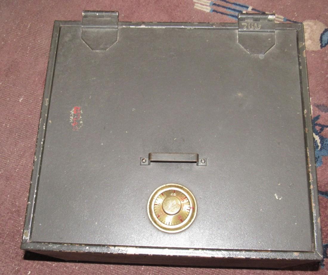 10 1/2" x 16" x 17 1/2" Safe with Combination (1 of 4)