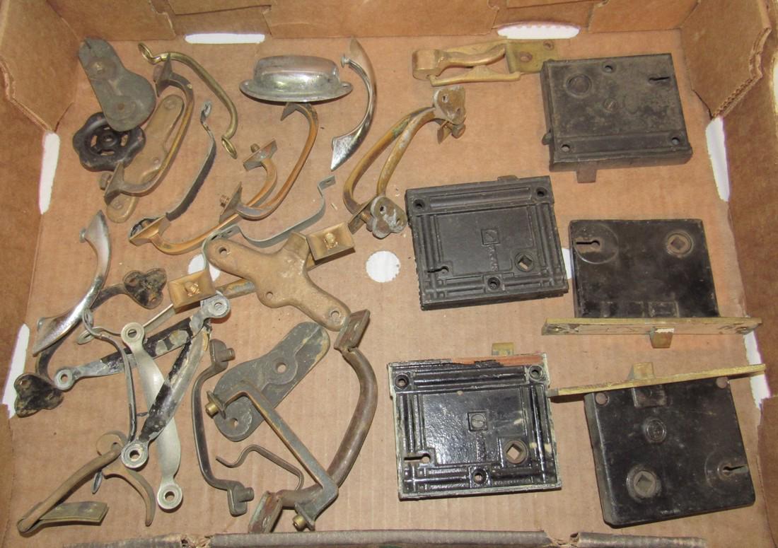 Drawer Pulls Door Locks Misc Antique Vintage Hardware (1 of 3)