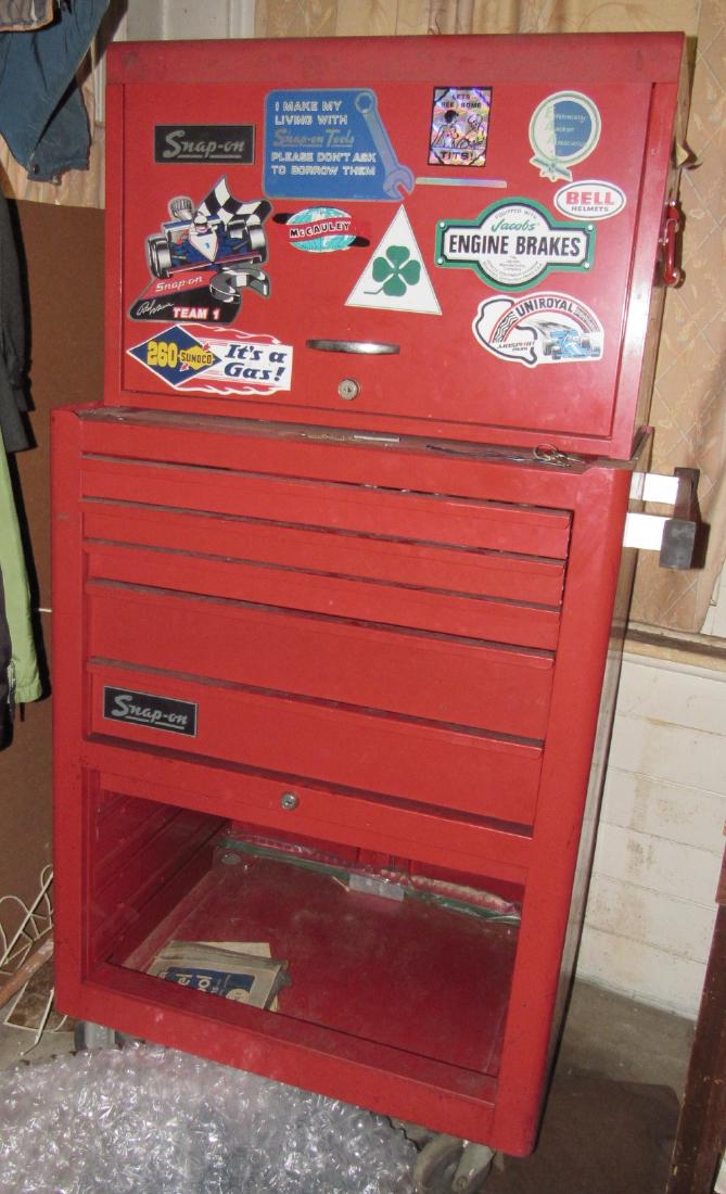 2 Piece Snap On Tool Box and Contents (1 of 10)