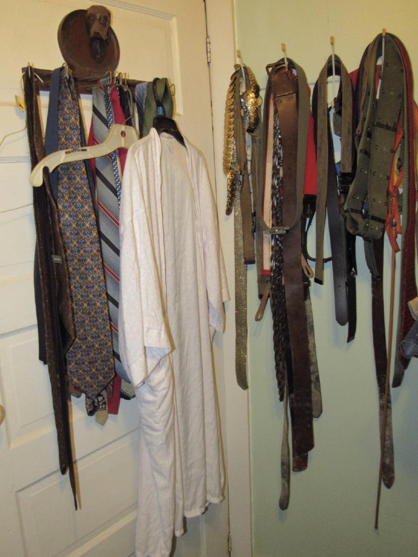 Syroco Type Dog Tie Rack Ties & Belts (1 of 4)